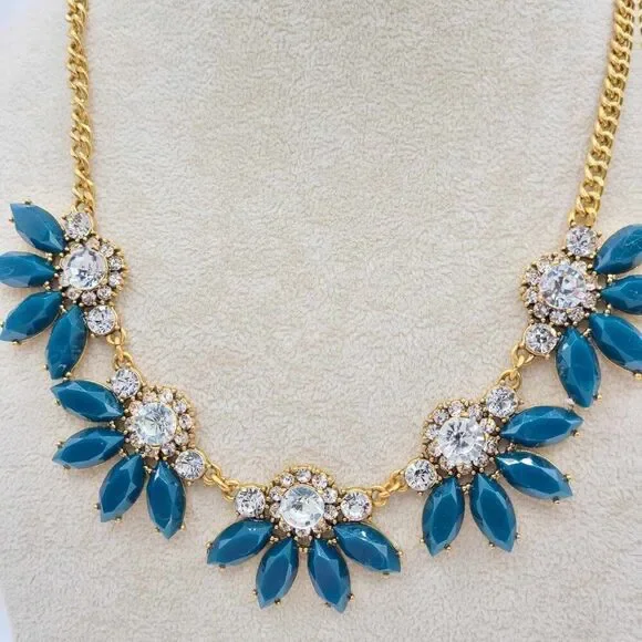 J Crew Teal Resin Clear Crystal Statement Necklace NEW!  NWOT! - Picture 3 of 9